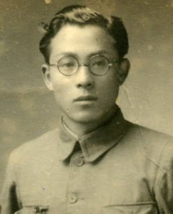 yQU